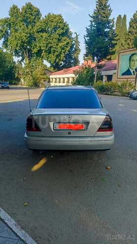 Mercedes C 180 1995, 318,000 km - 1.8 л - Qazax