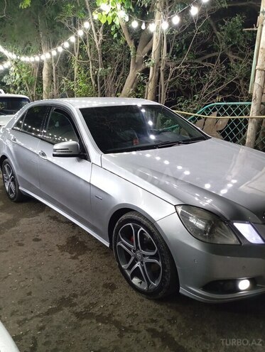 Mercedes E 220 d 2009, 242,000 km - 2.1 l - Bakı