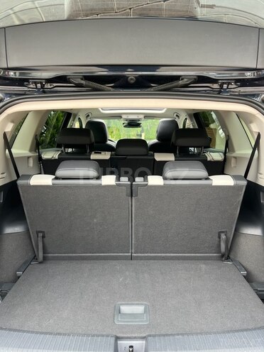 Volkswagen ID.6 Crozz-11