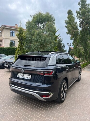 Volkswagen ID.6 Crozz-7