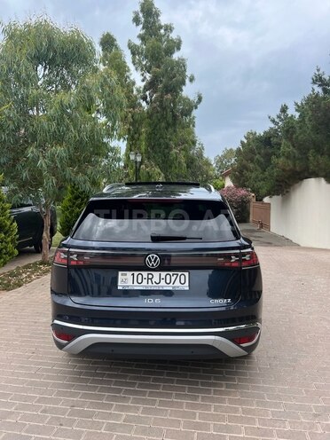 Volkswagen ID.6 Crozz-8