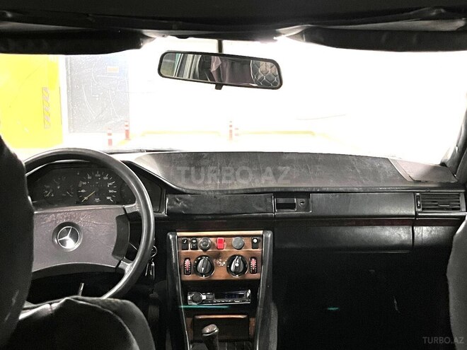 Mercedes E 200 d 1989, 456,000 km - 2.0 l - Gəncə