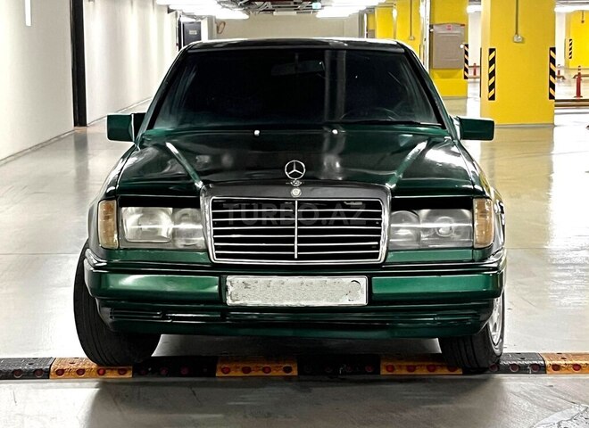 Mercedes E 200 d 1989, 456,000 km - 2.0 l - Gəncə