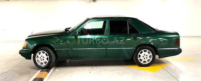 Mercedes E 200 d 1989, 456,000 km - 2.0 l - Gəncə