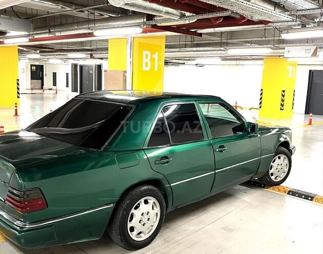 Mercedes E 200 d 1989, 456,000 km - 2.0 l - Gəncə