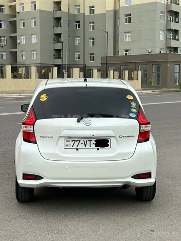 Nissan Note-4
