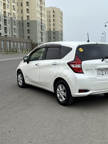 Nissan Note-5