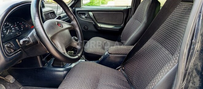 GAZ 31105 2005, 219,000 km - 2.4 l - Saatlı