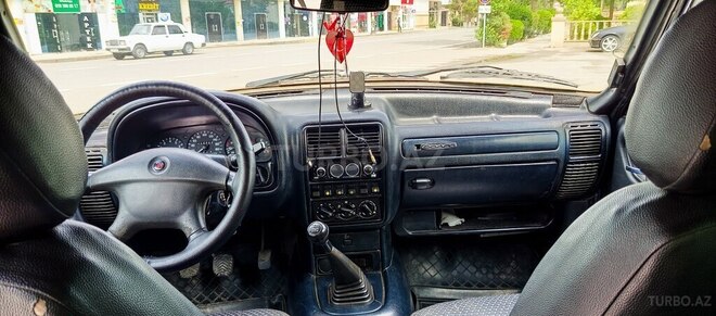 GAZ 31105 2005, 219,000 km - 2.4 l - Saatlı