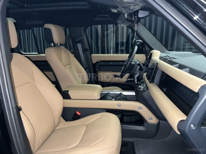 Land Rover Defender-14
