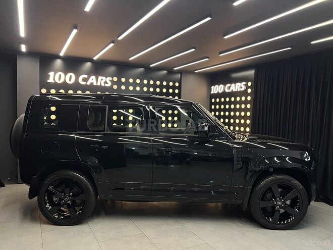Land Rover Defender-4