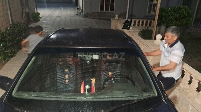 Mercedes E 270 2001, 535,200 km - 2.7 l - Bakı
