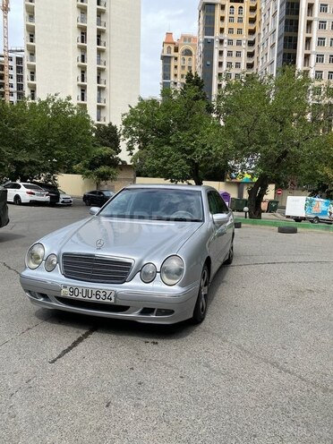 Mercedes E 220 d 2001, 300,000 km - 2.2 l - Bakı