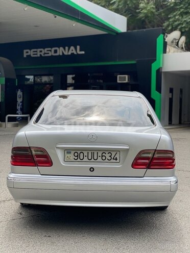 Mercedes E 220 d 2001, 300,000 km - 2.2 l - Bakı