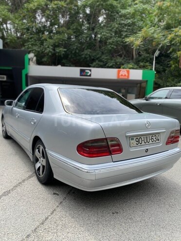 Mercedes E 220 d 2001, 300,000 km - 2.2 l - Bakı