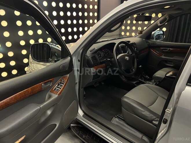 Toyota Land Cruiser Prado-7