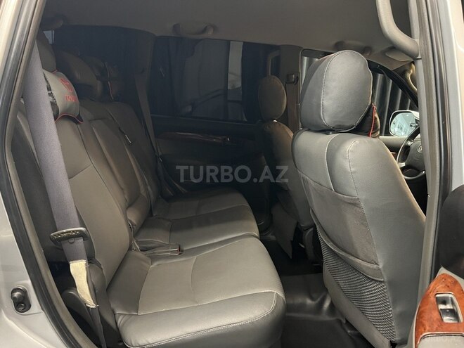 Toyota Land Cruiser Prado-9