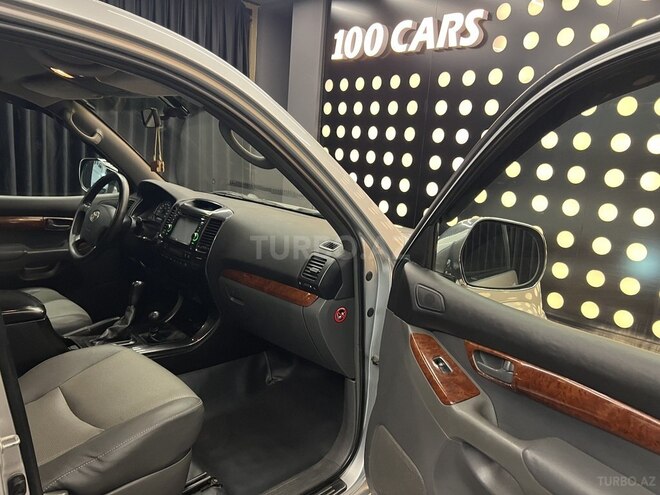 Toyota Land Cruiser Prado-11