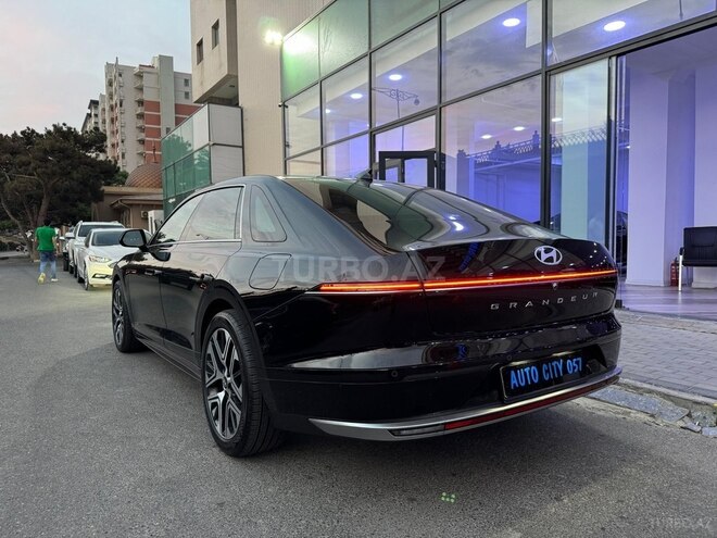 Hyundai Grandeur-3