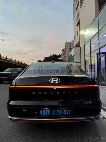 Hyundai Grandeur-7