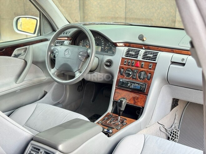 Mercedes E 320 2000, 400,000 km - 3.2 l - Gəncə