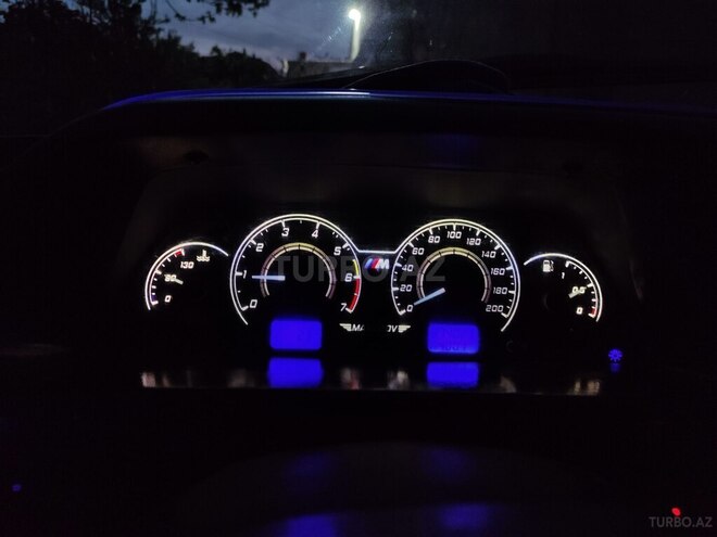 LADA (VAZ) 2115 2010, 300,000 km - 1.6 л - Bakı