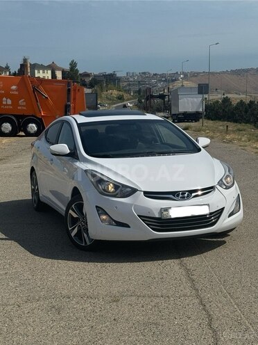 Hyundai Elantra-2
