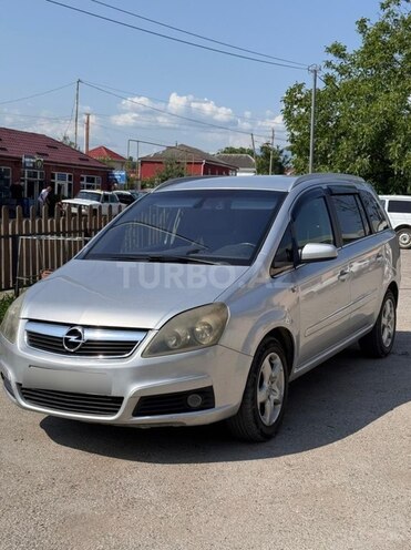 Opel Zafira 2006, 358,000 km - 2.2 л - Qusar
