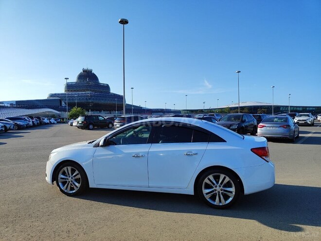 Chevrolet Cruze-8