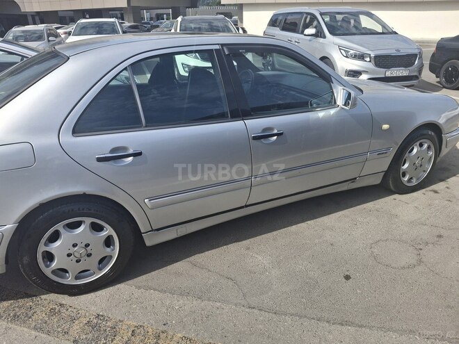 Mercedes E 240 1997, 565,000 km - 2.4 l - Bakı