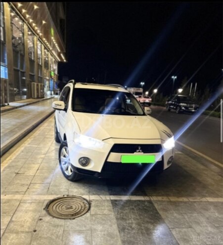 Mitsubishi Outlander 2011, 193,000 km - 3.0 l - Bakı