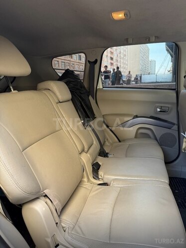 Mitsubishi Outlander 2011, 193,000 km - 3.0 l - Bakı