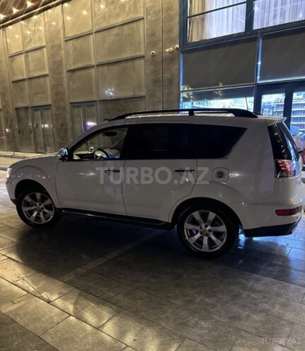 Mitsubishi Outlander 2011, 193,000 km - 3.0 l - Bakı
