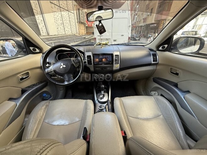 Mitsubishi Outlander 2011, 193,000 km - 3.0 l - Bakı