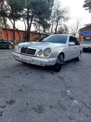Mercedes C 230 1995, 342,000 km - 2.3 л - Zaqatala