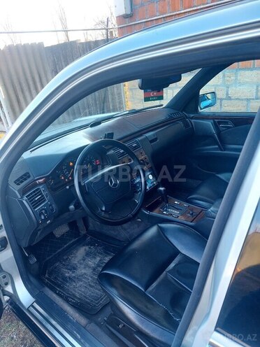 Mercedes C 230 1995, 342,000 km - 2.3 л - Zaqatala