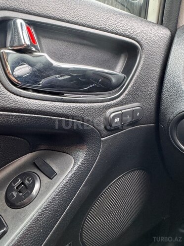 Kia Cerato-10