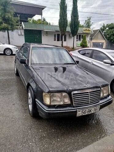 Mercedes E 220 1994, 400,000 km - 2.2 l - Şamaxı
