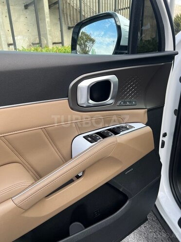 Kia Sorento-12