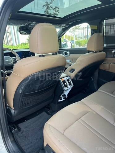 Kia Sorento-13