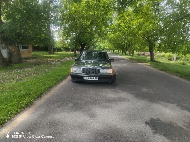 Mercedes 190 1990, 350,000 km - 2.0 l - Şəki