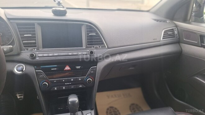Hyundai Elantra 2017, 134,263 km - 1.6 l - Bakı
