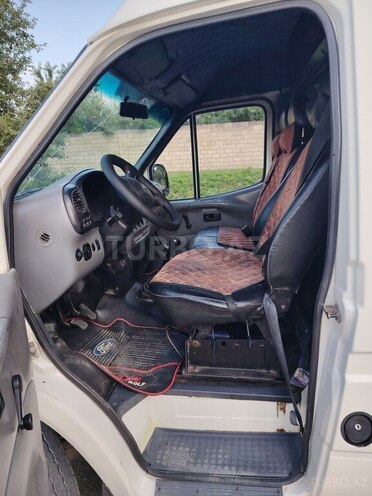 Ford Transit 2000, 386,000 km - 2.5 л - Quba