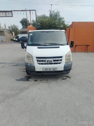 Ford Transit-1