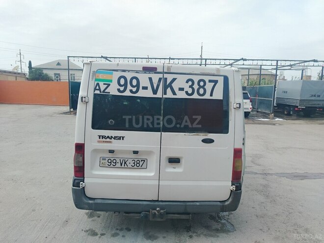 Ford Transit-2