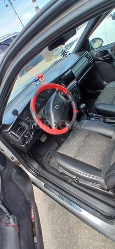Opel Vectra 1998, 340,000 km - 1.8 l - Quba