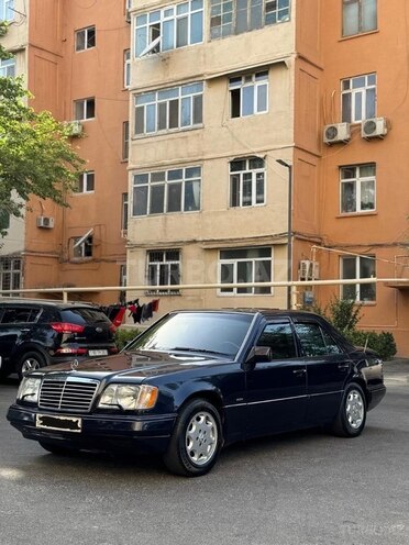 Mercedes E 220 1994, 350,000 km - 2.2 л - Bakı