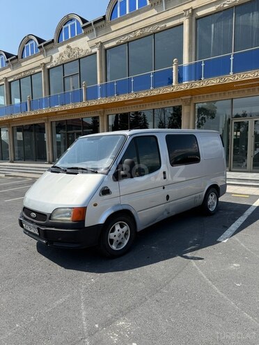 Ford Transit 1999, 371,000 km - 2.5 l - Zaqatala