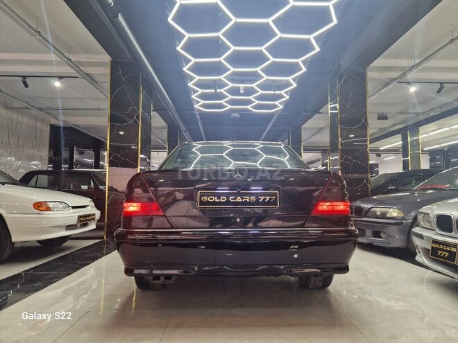 Mercedes C 230-7