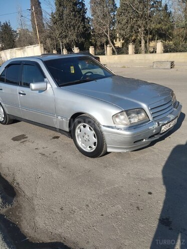 Mercedes C 220 1994, 527,030 km - 2.2 l - Bakı